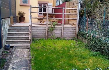 L'OASIS maisonnette centre ville 3 chambres terrasse espace vert privé parc sainte croix center parc 20 minutes - Foto 10