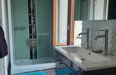 La maison à la porte bleue - Foto 10