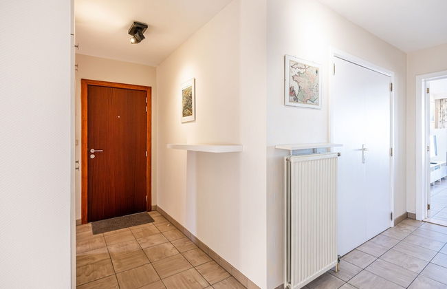 Apartment in St-idesbald With Sea View - Photo 2