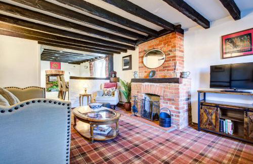 Sweet Briar - Photo 2