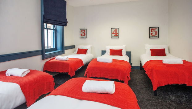 higgihaus 107 Sleeps 4 Monday - Friday - Foto 3, Habitación