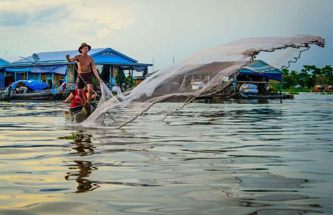 Tour en vespa por el lago Tonlé Sap al atardecer - Foto 3