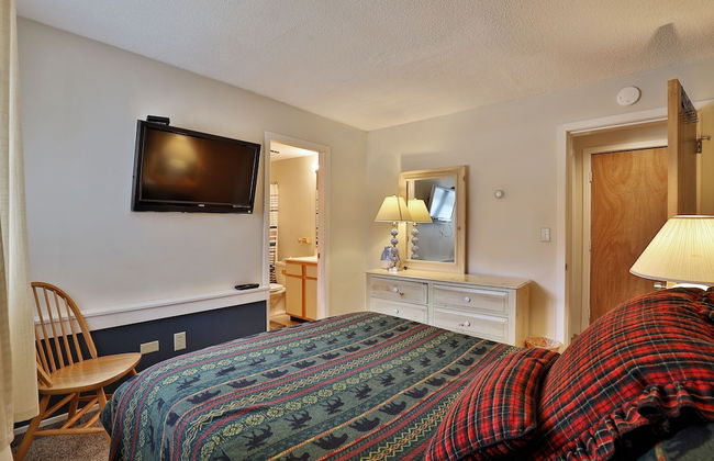 The Woods by Killington Vacation Rentals - 2 Bedrooms - Photo 9