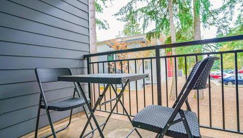 Condo with king bed, walk to Microsoft & park - Foto 5