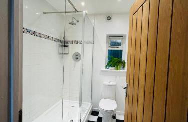 Tin tabernacle perfect for group getaways - Foto 65