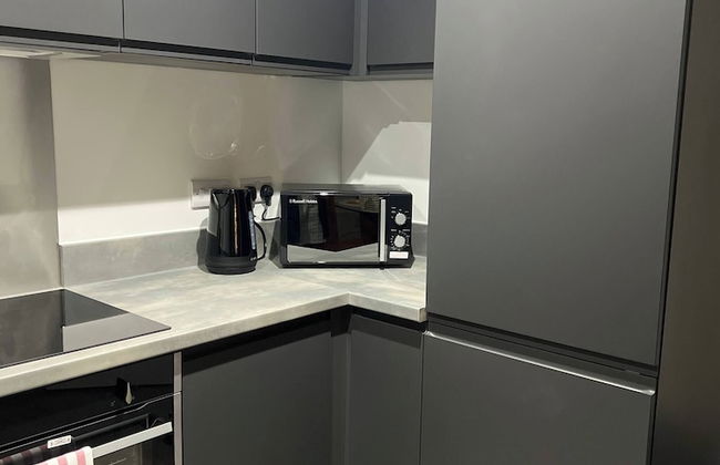 Luxe I Penthouse I Balcony I City Views I Parking I Liverpool City Center I - Photo 19