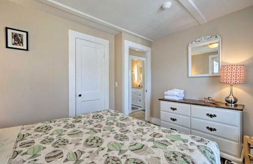 Walk to Commercial Street! Water-View Retreat - Foto 17