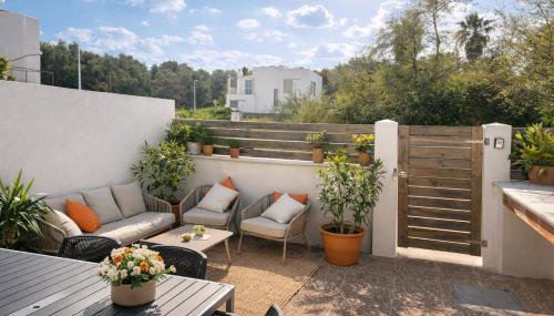 Peaceful Beach House in Son Serra de Marina, terrace, 3 min walk to sea - Foto 1