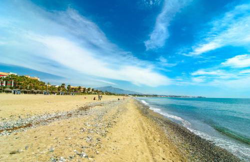 Belaire 4 bedroom apartment - Photo 37