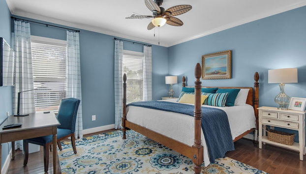 Spacious 3br, Dreamy Backyard, 2 Pools, 6-min Stroll to Beach - Foto 2, Habitación