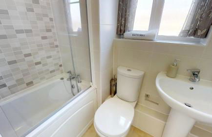 StayZo Cole Green Lane Accommodation- FREE Parking - Foto 36