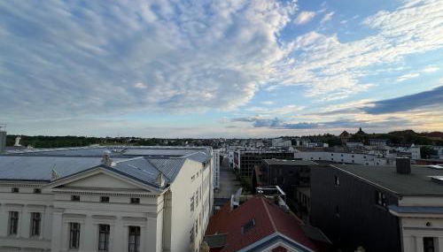 Helle großzügige Dachgeschoss Wohnung I Parkplatz I Schloss Blick #Cosiness Company - Foto 4