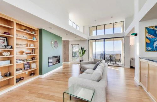 Luxurious Hillside Home wAC & Gorgeous SF Views! - Foto 16