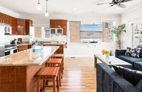 ❤️ The Top End Townhomes with Stunning Views On One-Of-A-Kind Rooftop Deck! WOW! - Foto 10