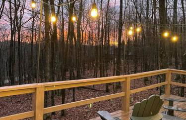 Cozy Log Cabin Near Ski Area and Lake including Hot Tub - Foto 1