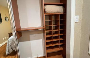 Lakewood beautiful 2 bedrooms with huge backyard - Photo 37