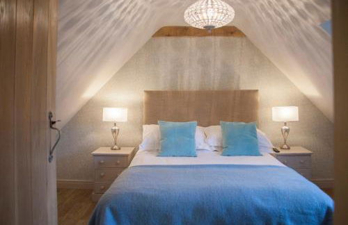 STABLES Stylish comfortable peaceful cottage with parking and outdoor space - Photo 48