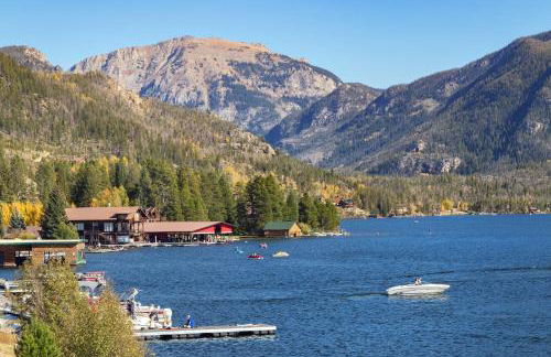 Fireplace and Deck Modern Cabin in Grand Lake! - Foto 37