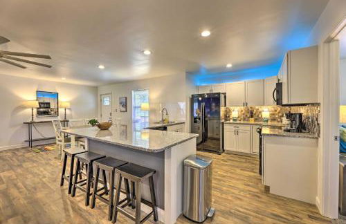 Pet-Friendly Digs with Fire Pit and Large Yard! - Foto 8