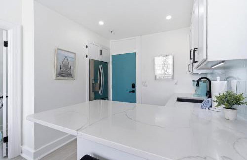 Luxurious 2BR Retreat on Palm Beach Island - Foto 14