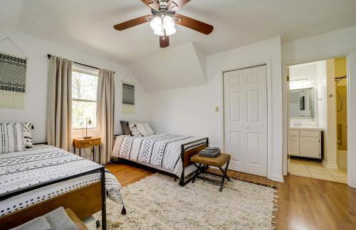 Peaceful Candler Cabin with Private Hot Tub! - Foto 19