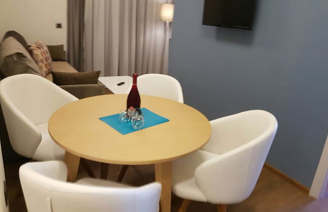 Sunny Days Hotel Apt - Photo 76