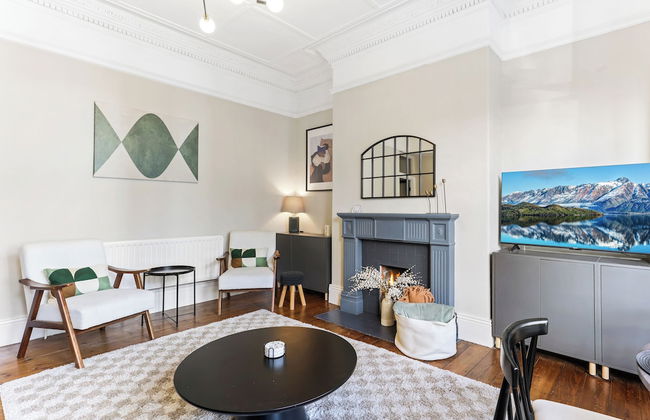 St Georges Apartment- North East Escapes - Photo 29