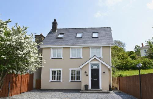 Oswald House - Photo 1