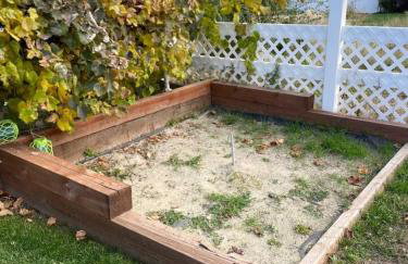 2 whole houses, Fire pit, Game room, feel at home. - Foto 78