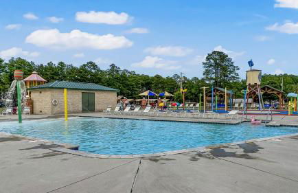 The Porter's Barn - fancy little waterfront home with deep-water boat dock and firepit - Foto 37