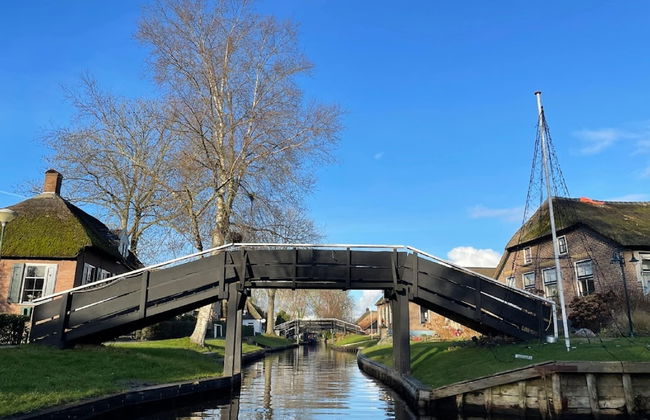 Cozy Holiday Home With Terrace - Photo 37