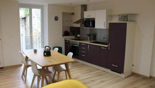 joli 2 pièces avec cour privée - Foto 4, stove, pet friendly, minibar