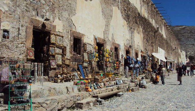 Percorrendo le strade della località