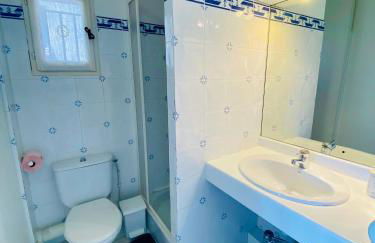 Panoramic Sea View Villa in private residence with pool - Photo 47