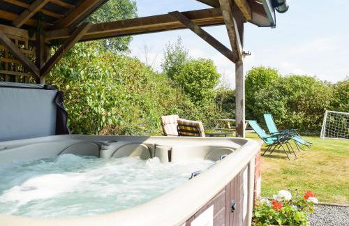 Heyope Cottage - Photo 2