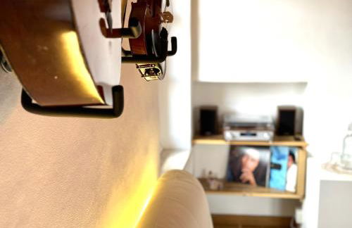 Bricks House - Photo 24