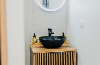 Love Room - Balnéo - Nuit Insolite - Intimité - Photo 9