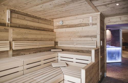 AhriaPura - Photo 78