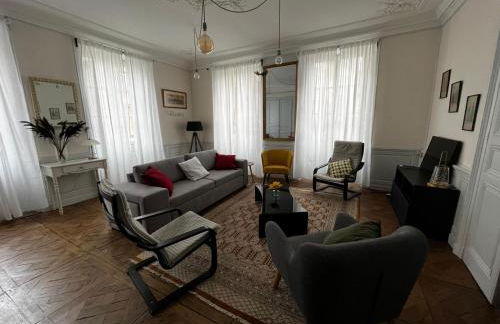 La Villa Louana 1 Appartement 160m2 sobriété,élégance en cœur de ville - Foto 9