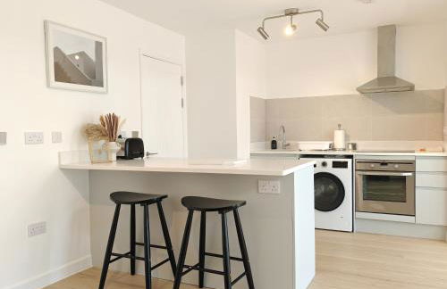 Gated 4 Guests House Free Parking - Foto 6