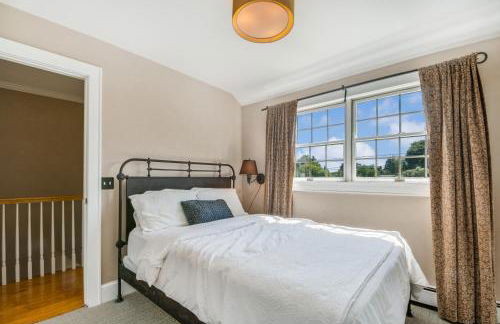 4BR 3BA Hot Tub Media room Weekly rates - Foto 9