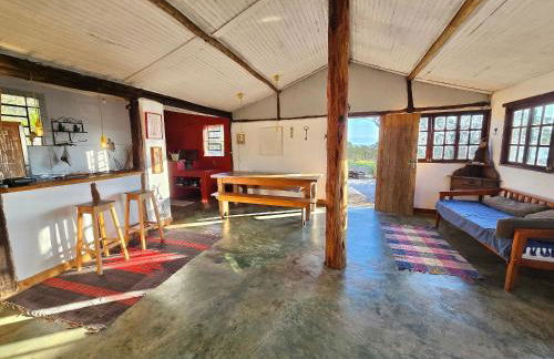 Sítio com lindo pôr do sol, tranquilidade na serra de Carrancas com riacho - Foto 12