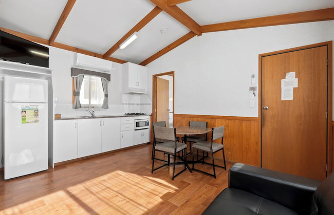 Canberra Holiday Village - Photo 14