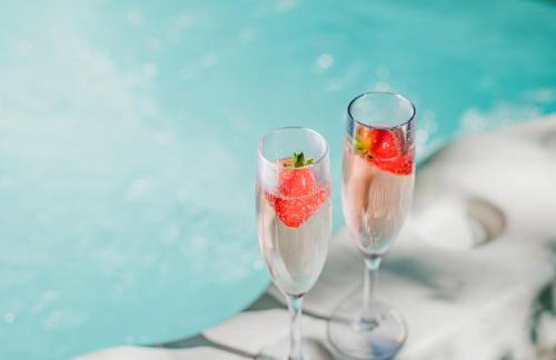 Forest Corner Luxury Home with Hot Tub - Foto 8