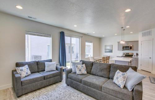 Garden City Townhome with Fireplace Near Bear Lake! - Foto 6
