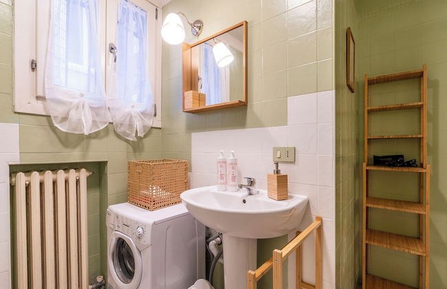 S. Lucia Canal View by Wonderful Italy - Photo 31