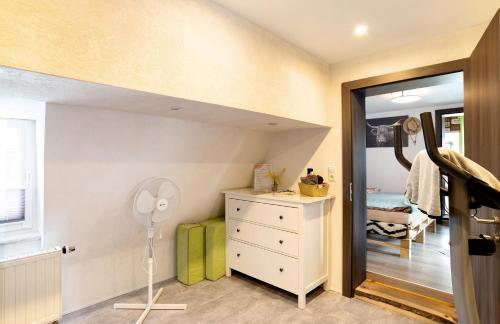 Wildwest Lounge - Photo 17