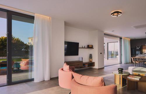 Manza Villa - 850m to Beach with Pickleball Court by etouri - Photo 21