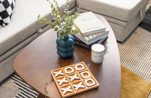 New suite with full Kitchen and Livingroom Dallas - Photo 35