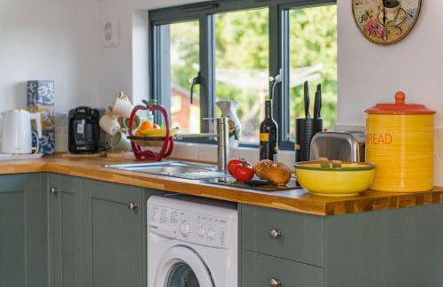 Rabbit Hole by Keepers Cottages - Photo 19